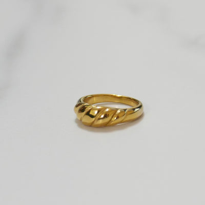 Athalia Croissant Ring