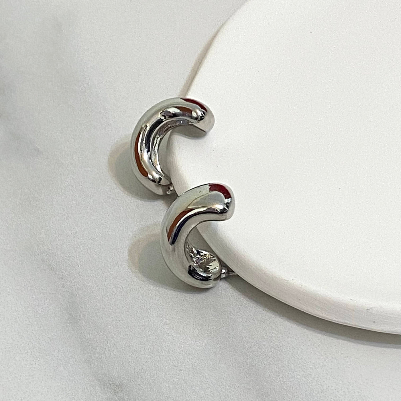 Cloudy Bold Silver Earrings