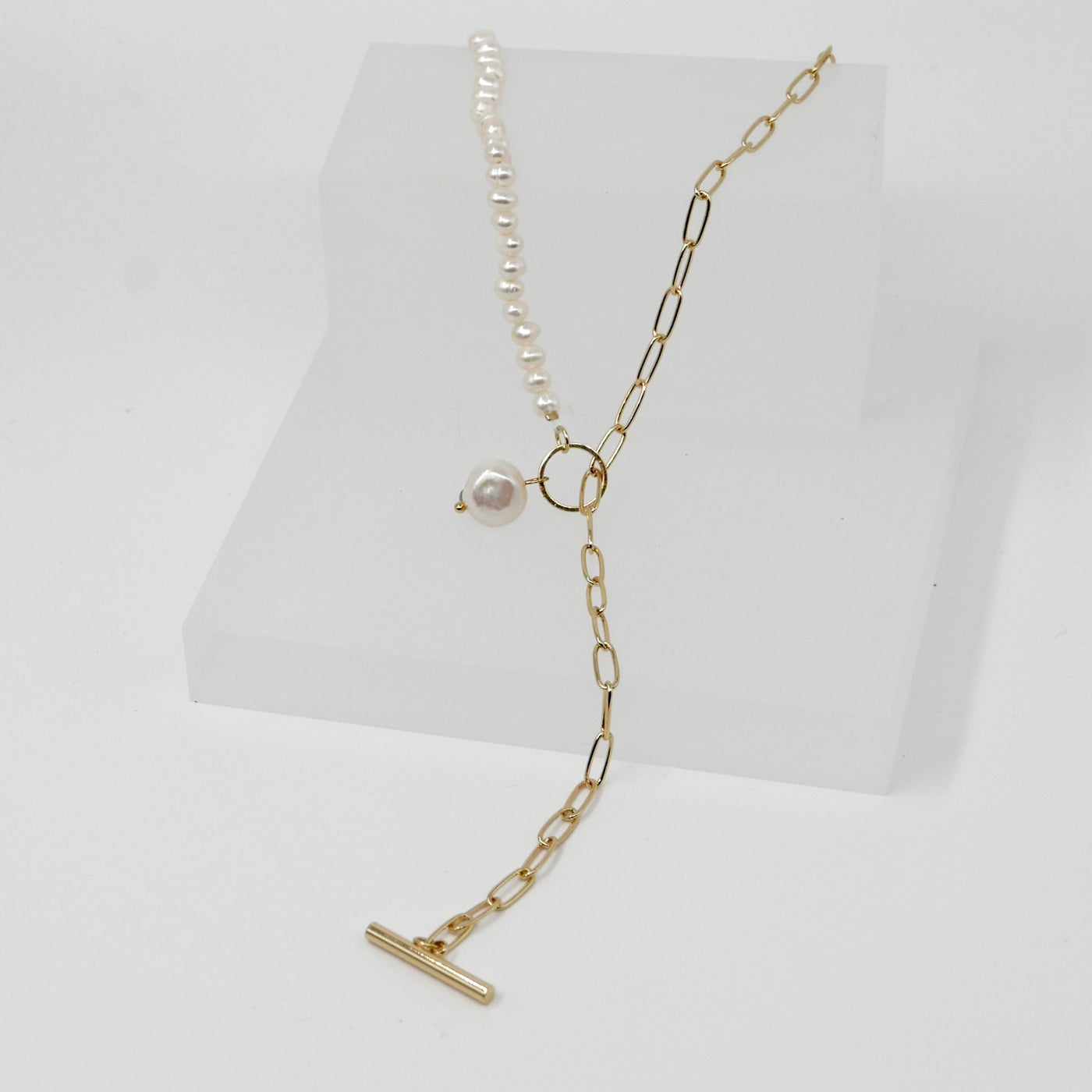 Pearl T-Bar Lariat Necklace