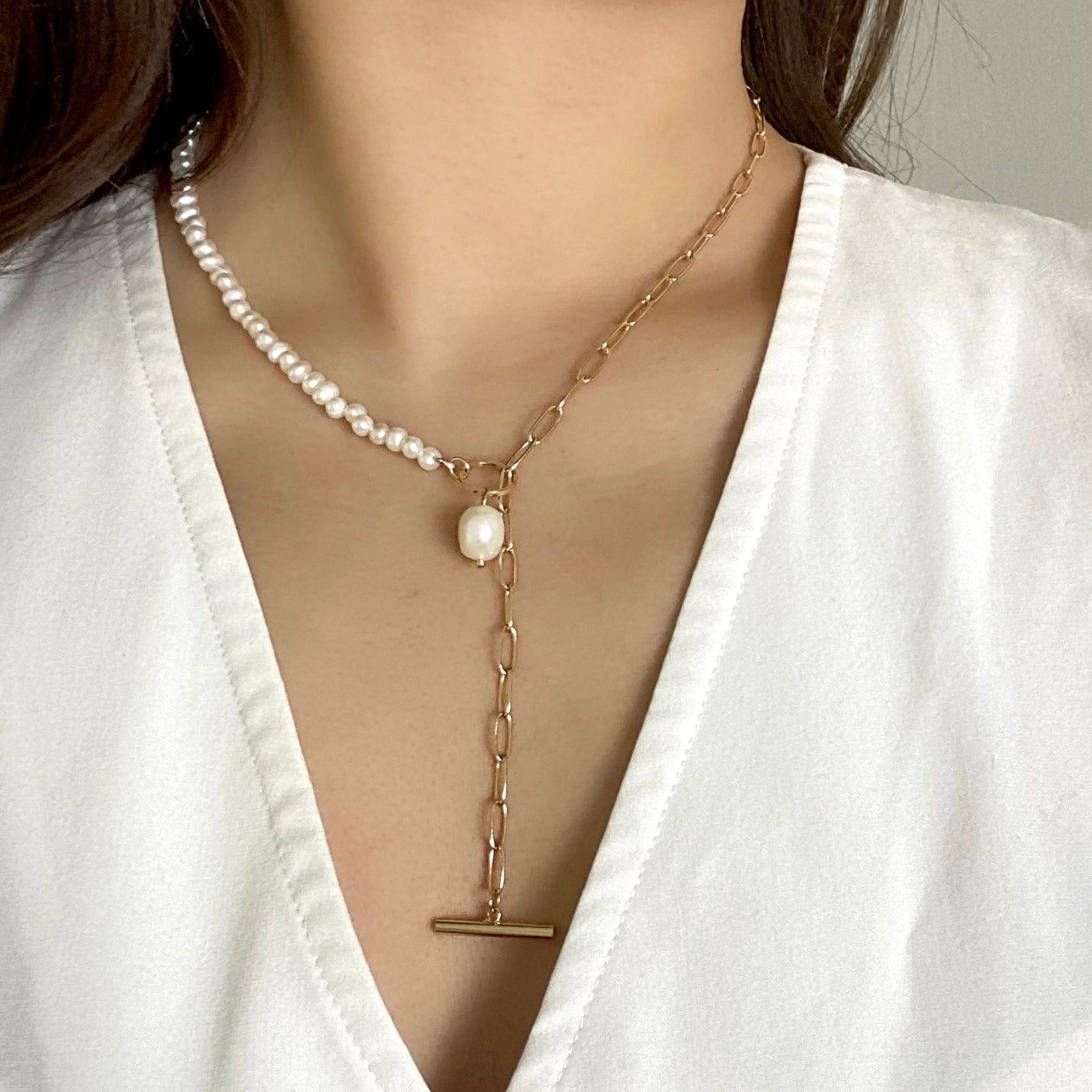 Pearl T-Bar Lariat Necklace