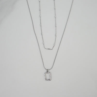 Tessa Frame Layered Necklace Set